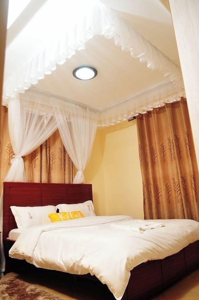 Four-Post Mosquito Net with Stand